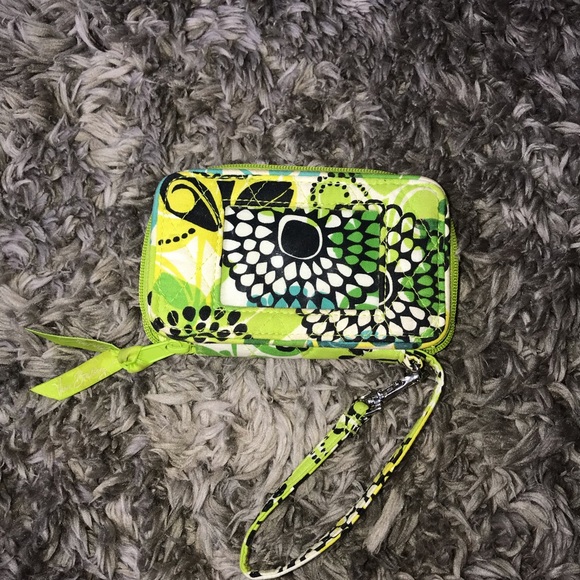 Vera Bradley wristlet - Picture 2 of 4